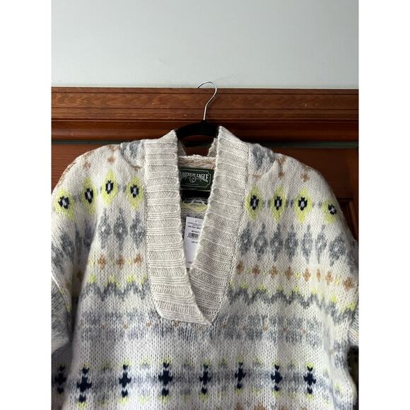 NWT American Eagle Women's Soft & Cozy Fair Isle Sweater Hoodie Multicolor SZ XS - Picture 2 of 12